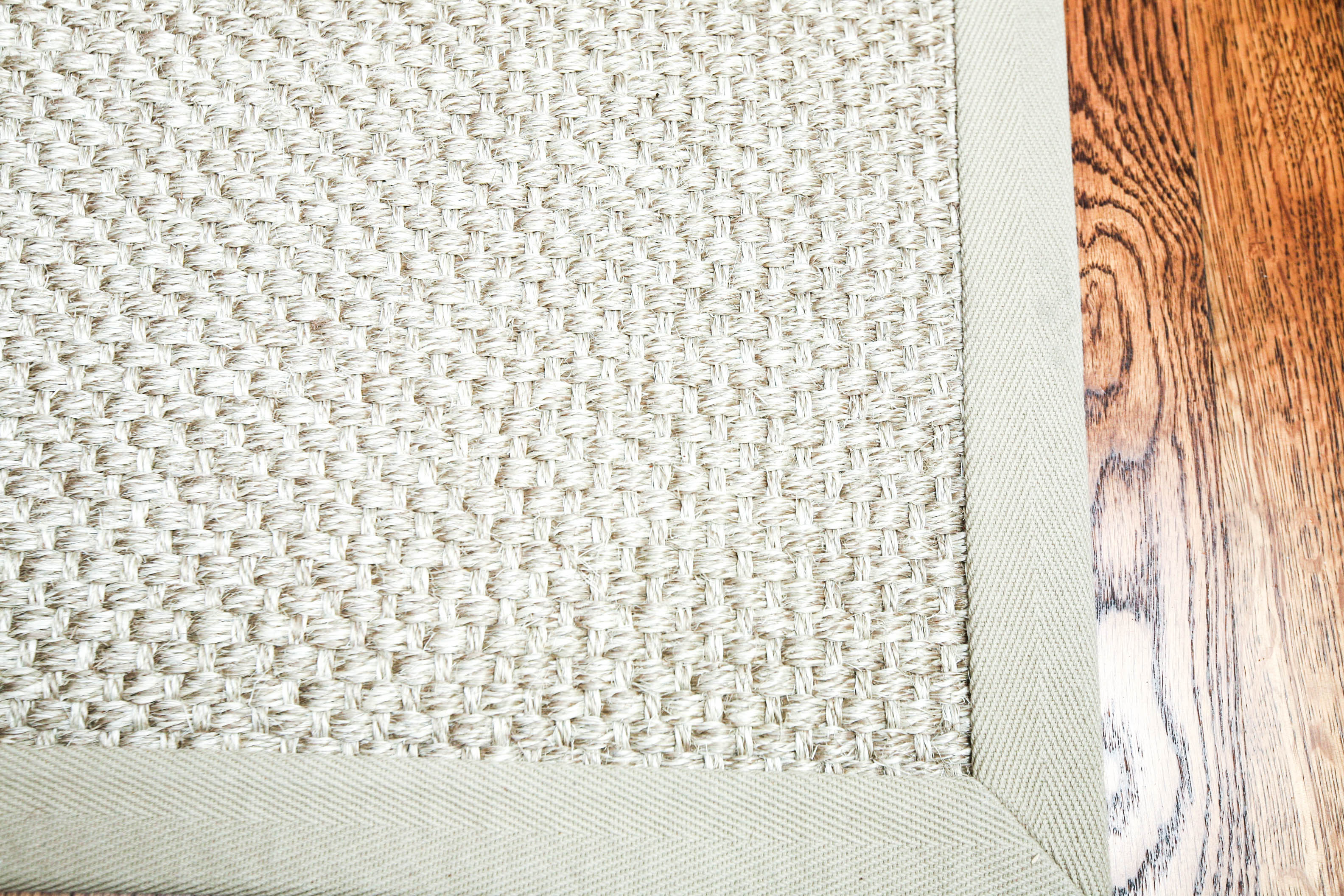 Jute Area Rug with Khaki Border and Latex Backing EBTH